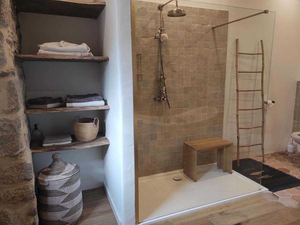 La Ville Es Riez Chambre D'Hotes Corseul Luaran gambar