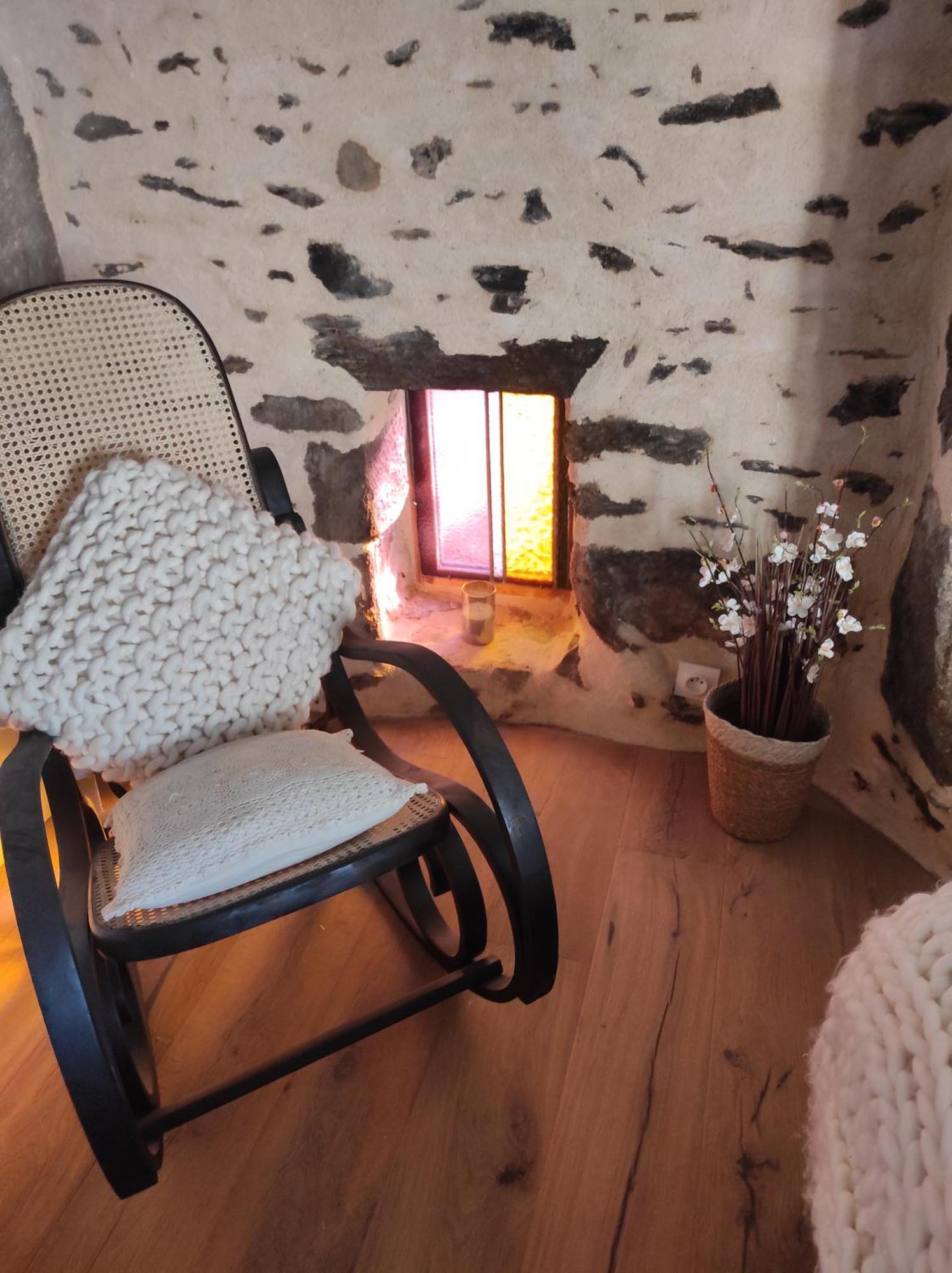 La Ville Es Riez Chambre D'Hotes Corseul Luaran gambar
